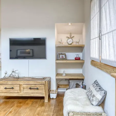 Apartment Renove 2 Chambres, Proche Centre Megeve, Lumineux, Parking, Animaux Acceptes - Fr-1-453-296