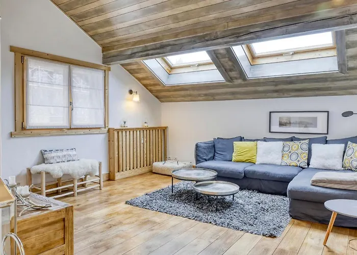 Rénové à - 2 Chambres, Wifi, Parking Et Animaux Admis - Fr-1-453-296